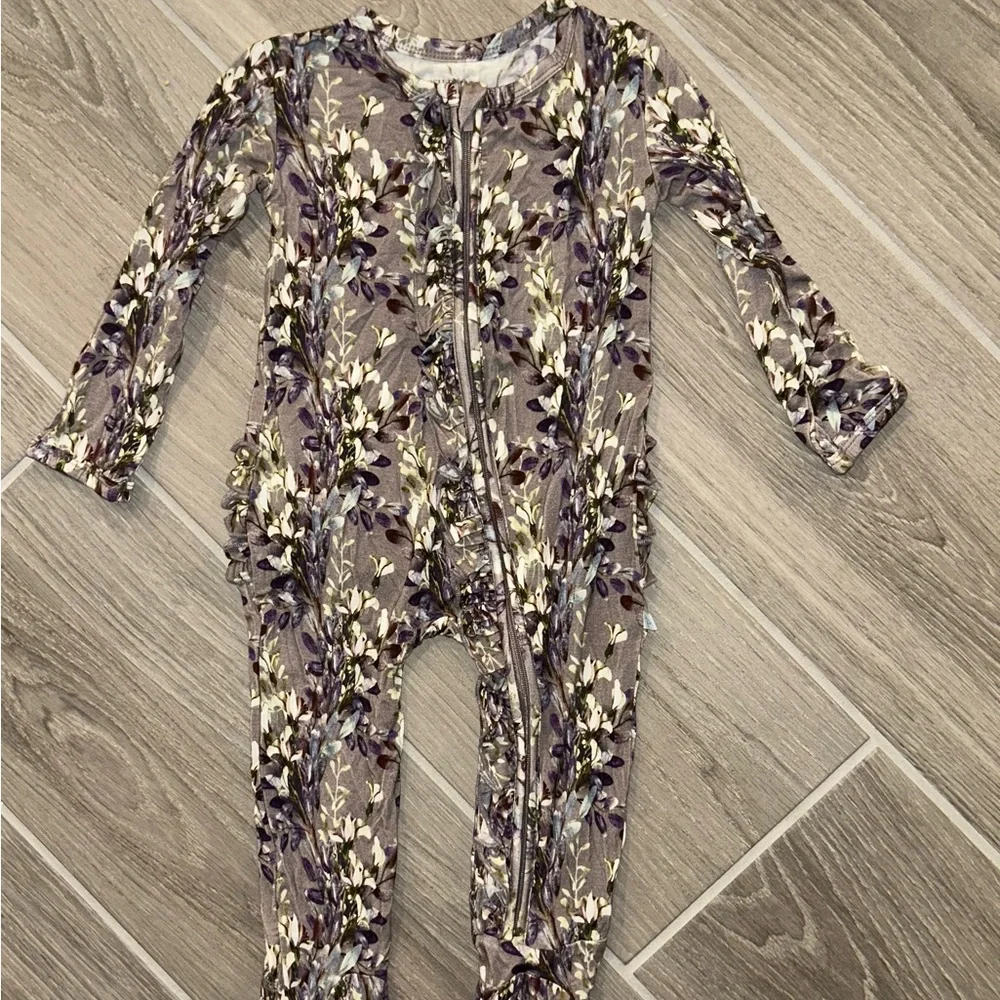 NWOT Posh Peanut size 12-18 months - Picture 1 of 3